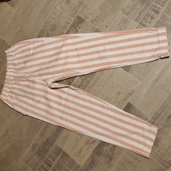 Fun Blush&White Statement Ankle Pants - Picture 2 of 7